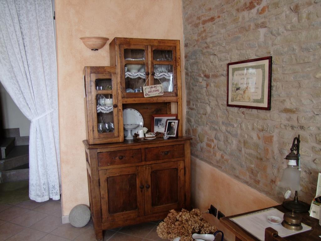 Casa Branzele Bed and Breakfast Trezzo Tinella Eksteriør billede