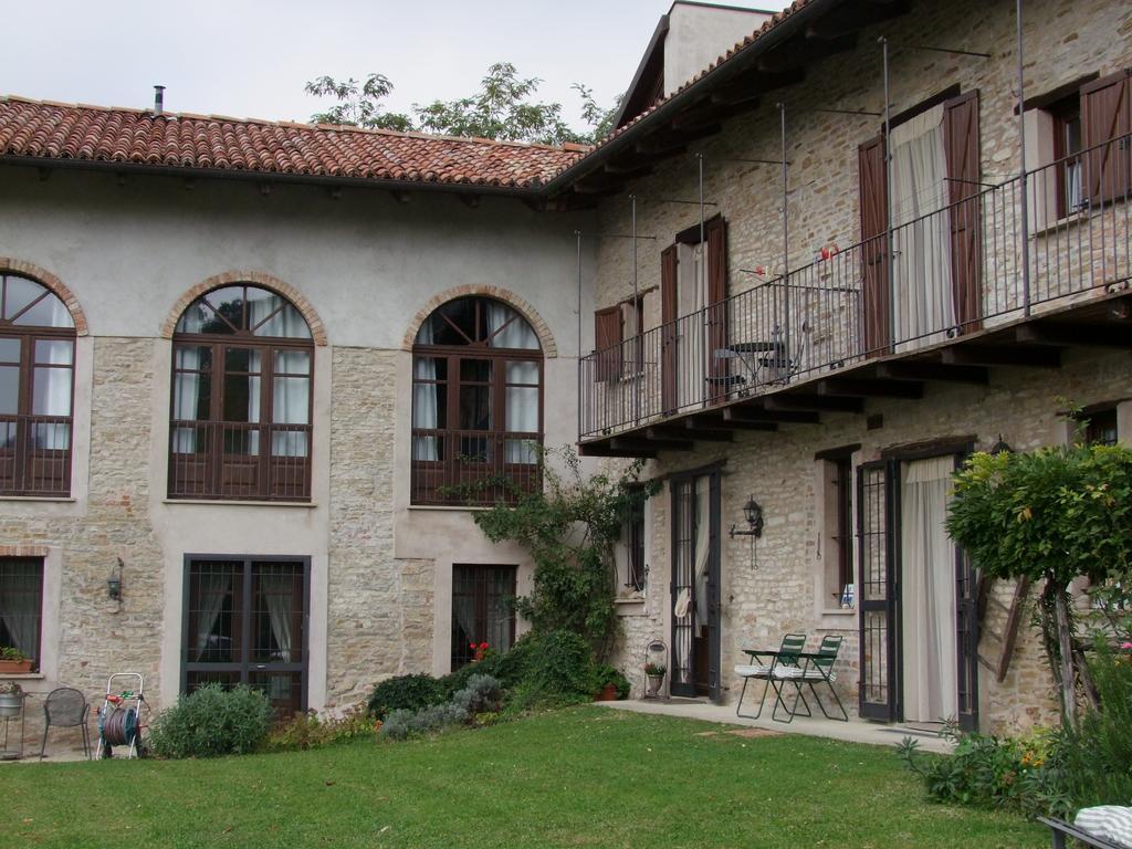 Casa Branzele Bed and Breakfast Trezzo Tinella Eksteriør billede