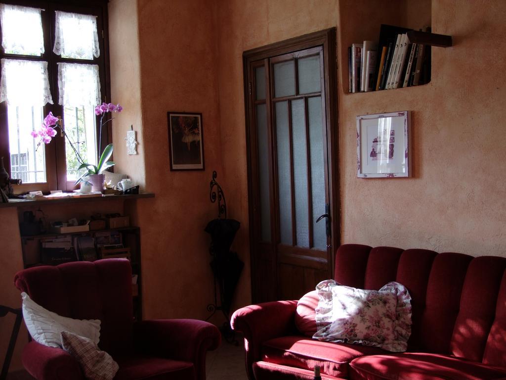Casa Branzele Bed and Breakfast Trezzo Tinella Eksteriør billede