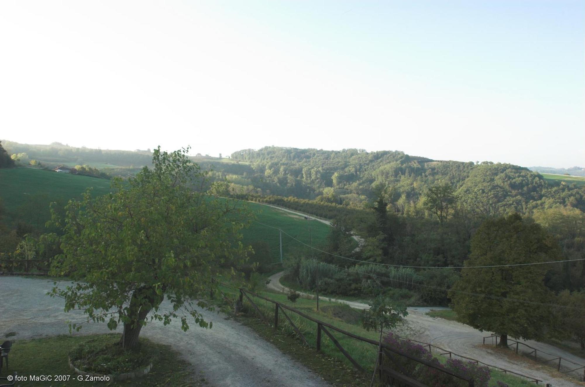 Casa Branzele Bed and Breakfast Trezzo Tinella Eksteriør billede