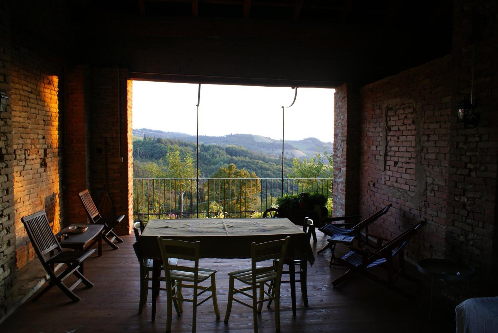 Casa Branzele Bed and Breakfast Trezzo Tinella Eksteriør billede